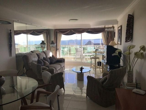 Apartamento En Venta De 3 Dormitorios En Playa Mansa