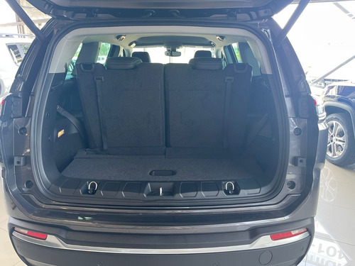 Imagen 8 de 17 de Jeep Commander