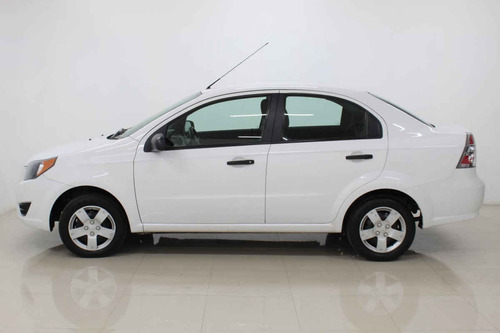 Imagen 2 de 15 de Chevrolet Aveo 2018 4 Cilindros