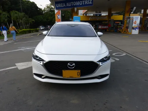 Mazda 3 2.0 Touring