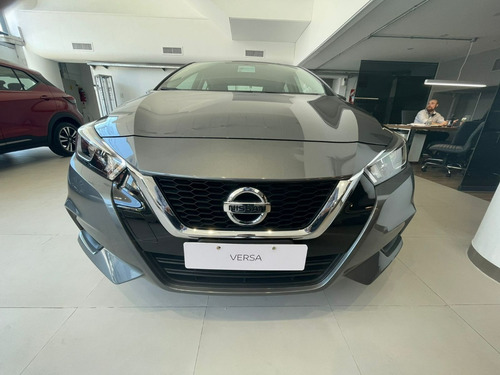 Imagen 2 de 25 de Nissan Versa 2023 1.6 Sense Mt