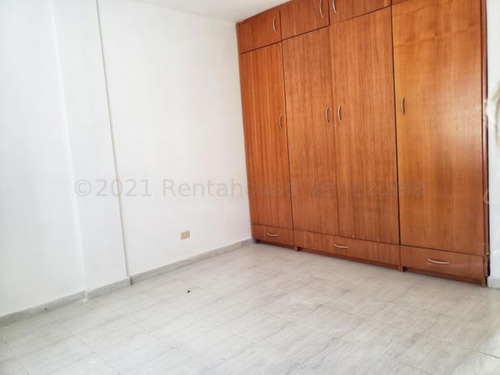Imagen 15 de 30 de Casas En Venta Av Intercomunal Cabudare 21-11981 /m