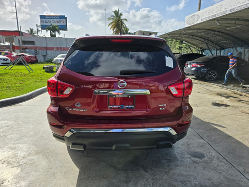 Nissan Pathfinder Sv 4x4
