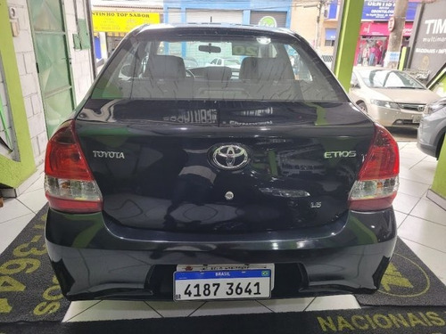 Imagem 5 de 9 de Etios Sedán 1.5 X Plus Sedan 16v Flex 4p Automático
