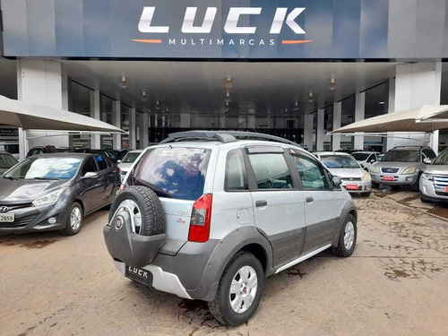 Imagem 6 de 12 de Fiat Fiat Idea Adventure Dual 2010