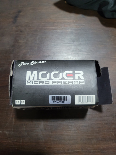 Pedal Pré Amplificador Mooer Two Stones M010 Preto (Usado)