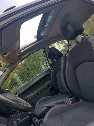 Imagen 9 de 14 de Peugeot 207 2012 1.6 Xt