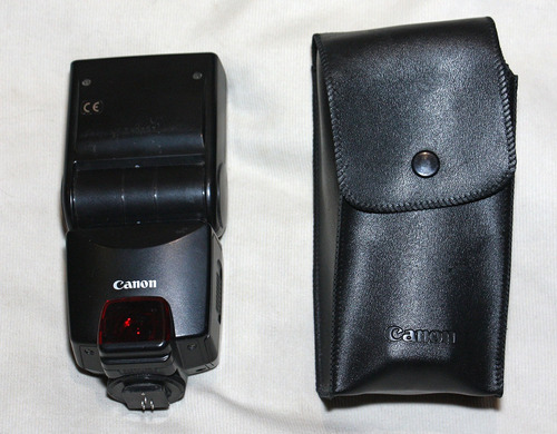 Flash Canon Speedlite 380ex Apto Para Digitales Exelente