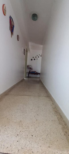 Imagen 17 de 21 de Apartamento Conjunto Residencial Torres Blancas. Adlz
