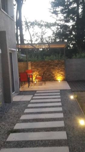 Hermosa Casa En La 8 De La Mansa Punta Del Este Para Febrero