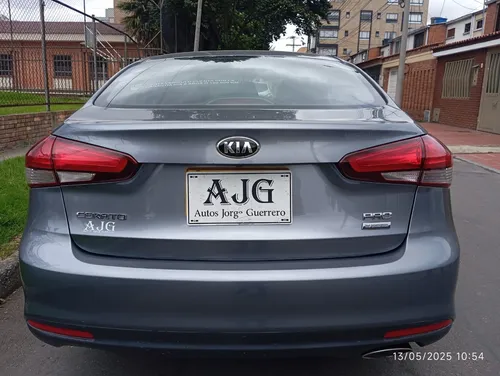 Kia Cerato Pro Sx 2nd Generacion 1.6cc Mt Aa