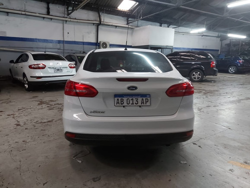 Ford Focus S 1.6 4p Mt 2017