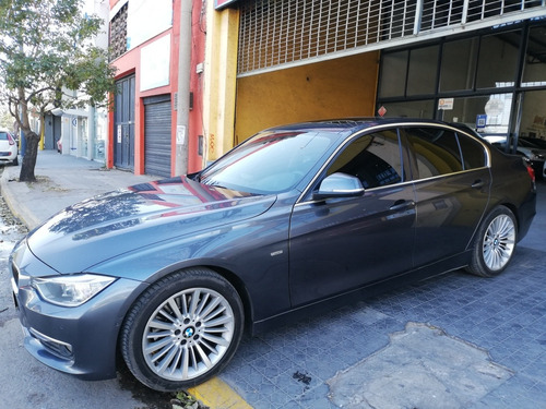 Imagen 2 de 11 de Bmw Serie 3 2012 2.0 328i Luxury 245cv