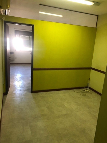 Imagen 3 de 7 de Oficina En Alquiler En Quilmes Centro