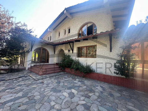 Casa Con Gran Terreno En El Arrayan (90716)