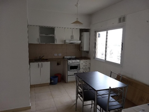 Imagen 3 de 9 de Departamento En Venta 1 Dormitorios