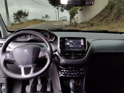 Imagem 6 de 10 de Peugeot 208 Griffe 1.6 16v Flex