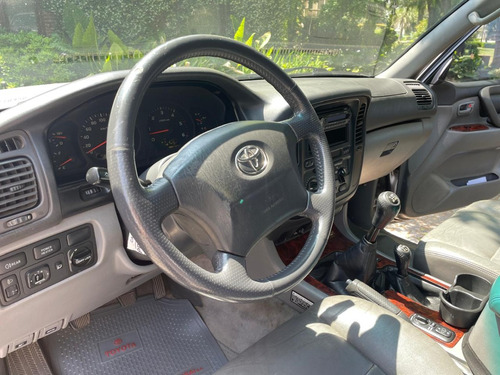 Toyota Land Cruiser 2002