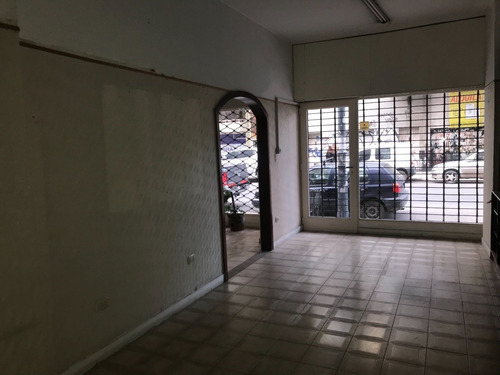 Imagen 4 de 15 de Moreno Y Mitre - 2 Locales Unidos - Alquiler - Continua A La Venta
