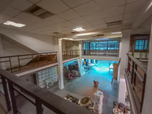 Imagen 20 de 30 de Edificio En Block De 1877 M2 Con Atención Al Público Y Depósito En Alquiler Sin Expensas