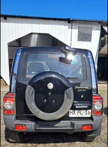 Jeep Korando 2.3 4x4 Diesel Automático 2001