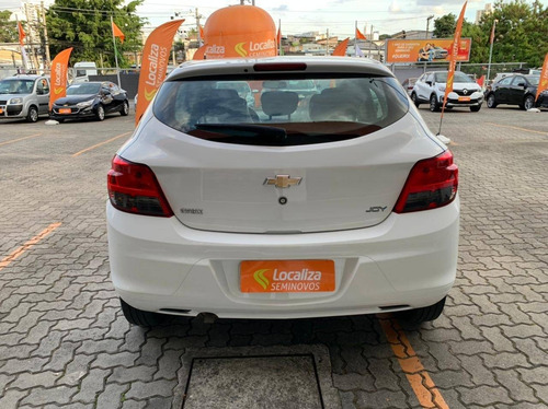 Imagem 3 de 9 de Chevrolet Onix 1.0 Mpfi Joy 8v Flex 4p Manual