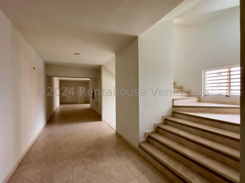Se Vende Apartamento Resd. San Gabriel Terminado Base Aragua 24-24378 Mmarin
