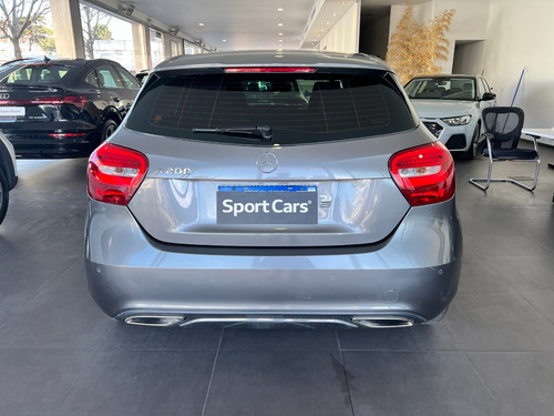 Mercedes Benz A200