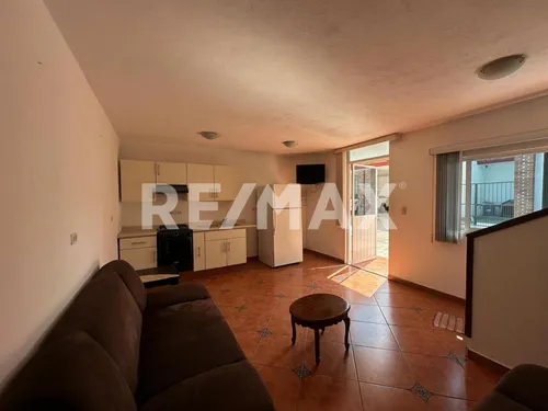 Venta De Casa Residencial Con Oficinas En San Pedro Cholula, Puebla.