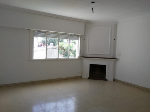 Imagen 1 de 18 de Departamento De 3 Ambientes Con Dependencia En Venta Mar Del Plata