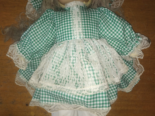 Boneca Antiga Enchimento Rosto Plástico Pintado Não Estrela (Usado)