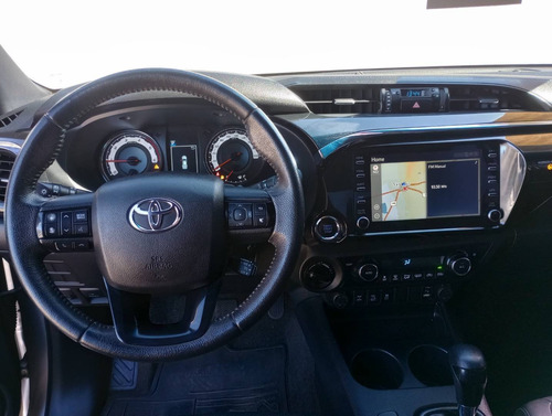 Imagen 4 de 12 de Toyota 2019 Hilux L/16 2.8 Dc 4x4 Tdi Srx Aut