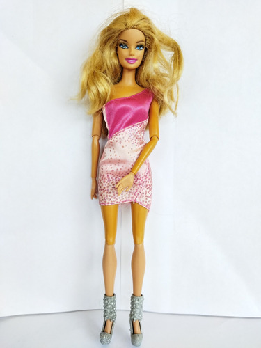 Barbie Vestido Rosa Brillante Tacon Gris Articulada 2009