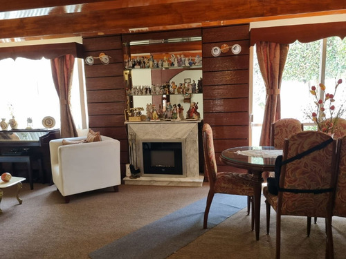 Casa En Venta Con Excelente Ubicación En Fraccionamiento Con Vigilancia