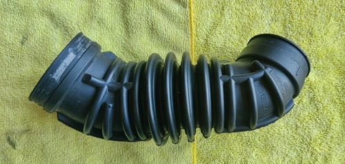 Manguera Admisión Filtro Audi A4 B7 05 -08 8e0 133 356 D (Usado)