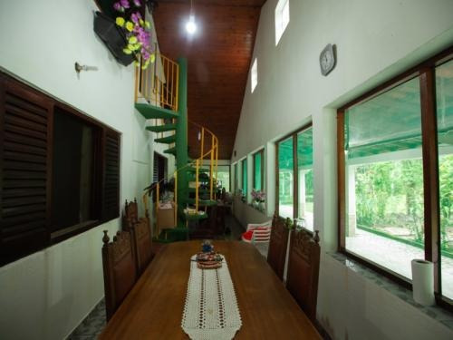 Chácara Com Piscina E 8 Quartos Em Itanhaém/sp Ch007-pc