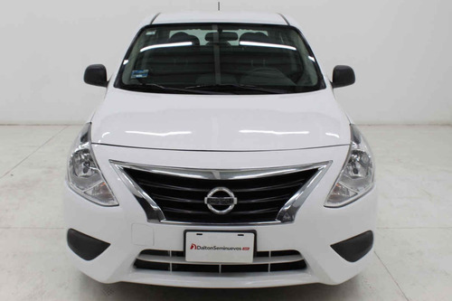 Imagen 8 de 15 de Nissan Versa 2017 4 Cilindros