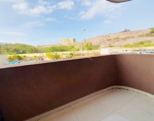 Imagen 4 de 19 de Apartamento En Venta En El Conjunto Residencial Costa Guaica En Lecheria