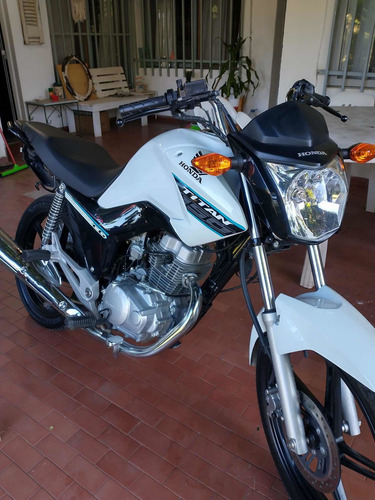 Imagen 3 de 8 de New Titán Honda 2020