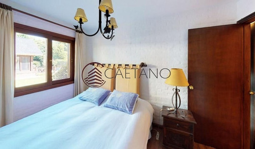 Hermosa Casa En Alquiler Anual. A Pasos Del Mar Y Muy Cerca De Playa Mansa.- Ref: 1330