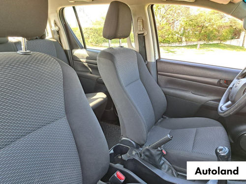 Imagen 4 de 15 de Toyota Hilux Dx 4x4 Diesel 2.4 2021 Impecable! - Autoland