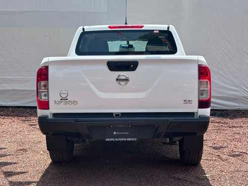 Nissan NP300 2.5 SE Paq Seguridad Mt