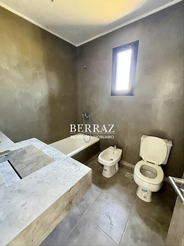 Casa Venta 5 Ambientes A La Laguna En Barrio Santa Ana Villanueva Lote 633 M2