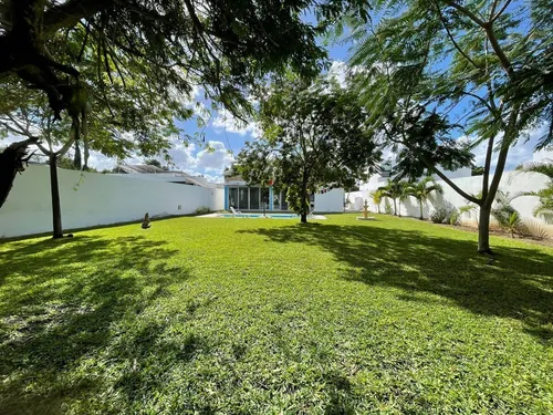 Casa Residencial En Privada La Rejoyada En Venta, Komchen.