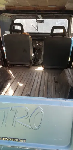 Jeep 4x4. Motor Chevrolet 230,caja Zf, Carrocería Potro.