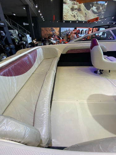 Imagen 10 de 16 de Bermuda Sport 200 Con Motor Mercury 150 Hp
