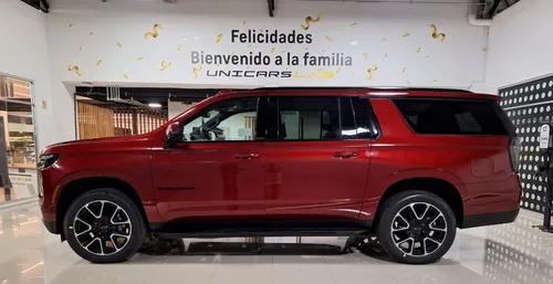 Chevrolet Suburban 5.3 V8 RST At