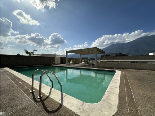 Se Vende Moderno Apartamento En Lomas De Las Mercedes