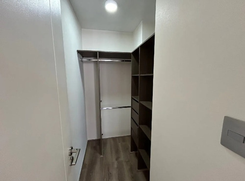 Venta - 1 Dorm. + 1 Baño; Metro Santa Isabel; Lira 570;codjc