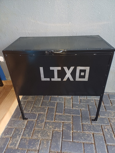 Lixeira Externa De Chapa De Aso